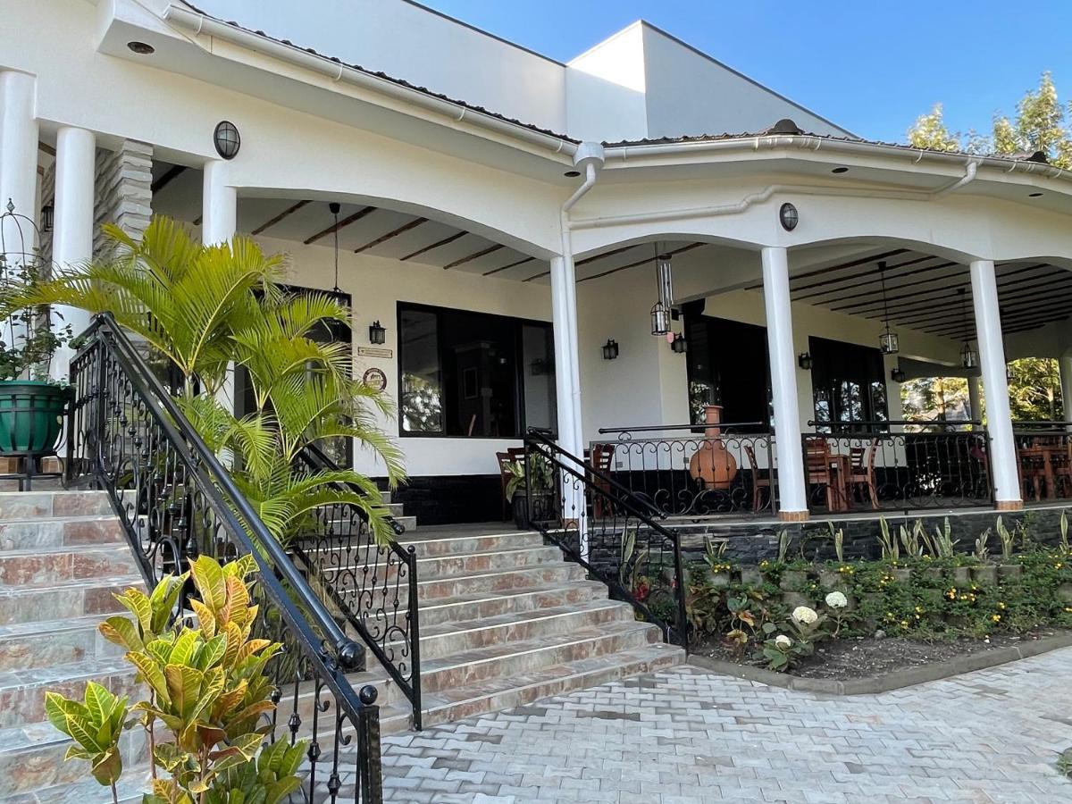Home Bliss Hotel- Fort Portal Uganda 외부 사진