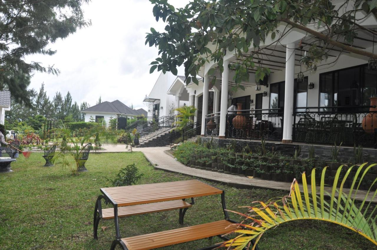 Home Bliss Hotel- Fort Portal Uganda 외부 사진
